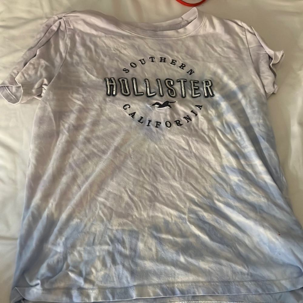 tie dye Hollister shirt has a little stain but not noticeable